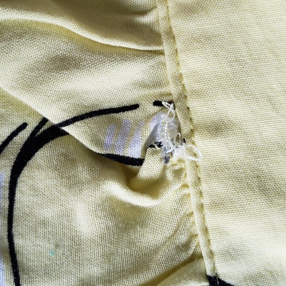 "Berry Chantilly" high-waisted, retro shorts, sz 2 - Picture 6 of 6